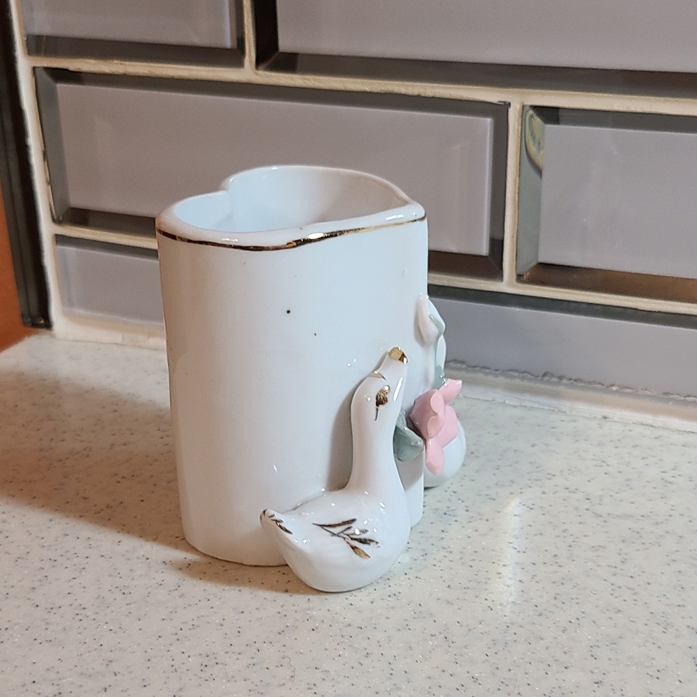 Vintage Ceramic Double White Swan With Pink Flower Trinket Holder 3" - Picture 13 of 16